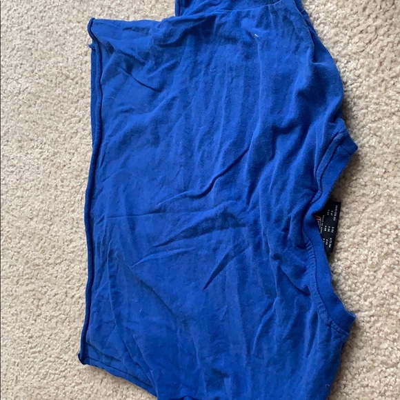 crop top - Picture 4 of 4